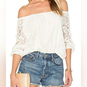 NWT Nordstrom cupcakes and cashmere lace top size xxs